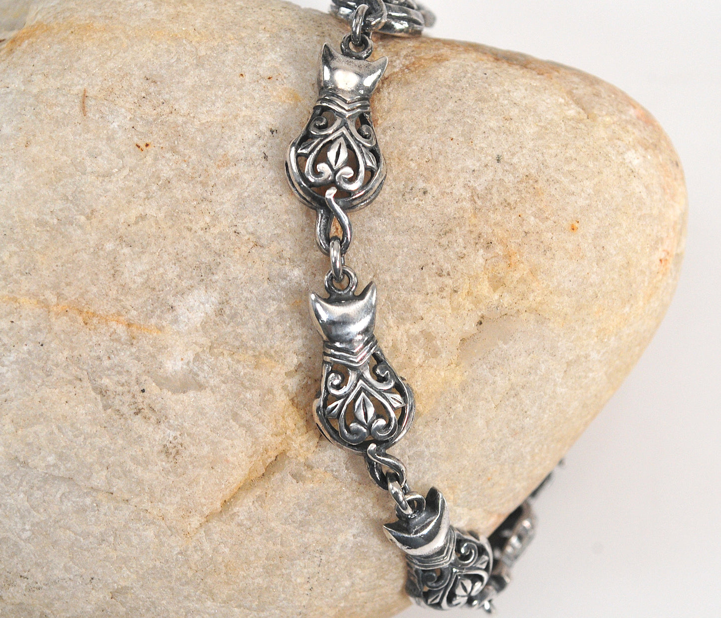 Sterling Silver Cat Link Bracelet