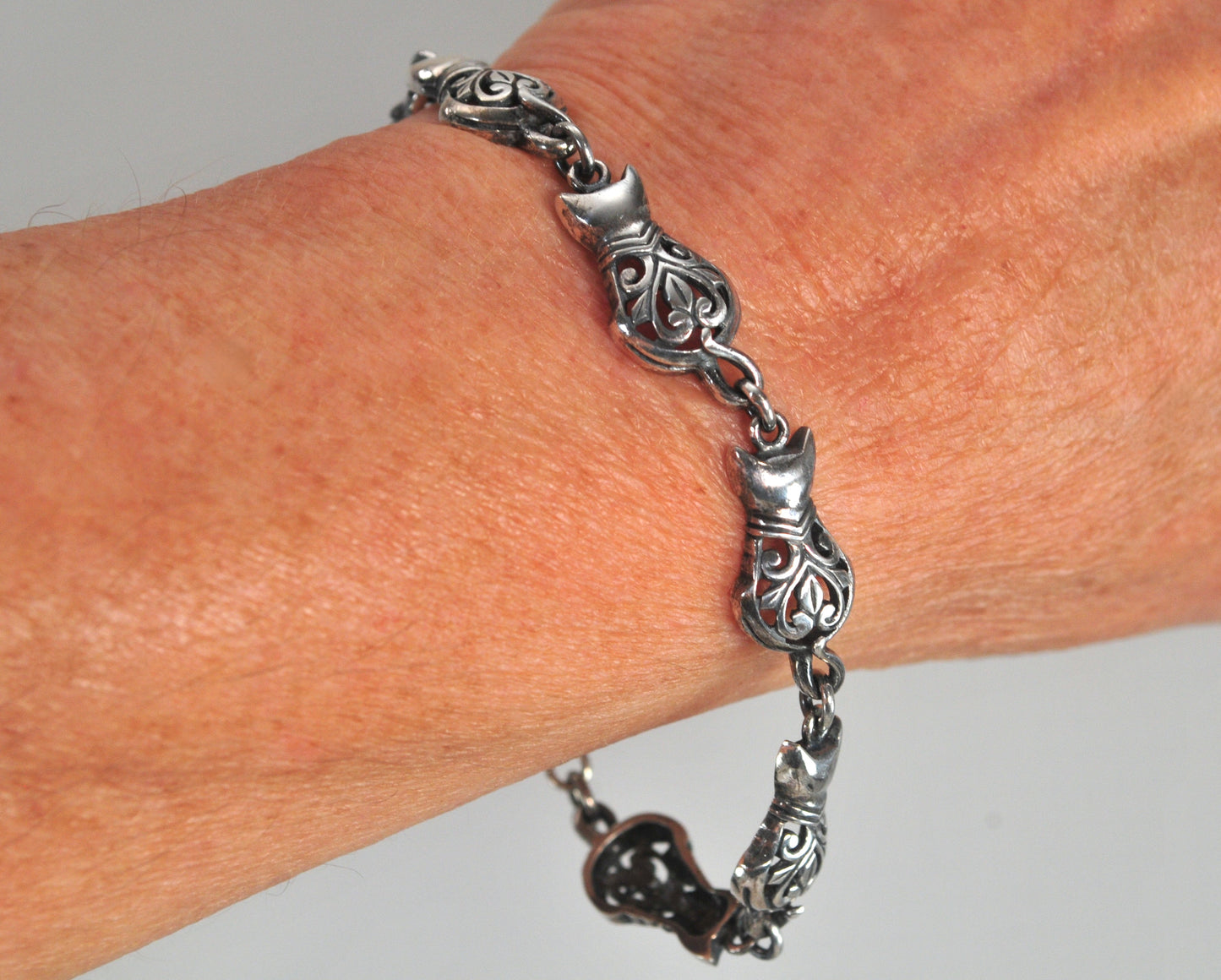 Sterling Silver Cat Link Bracelet