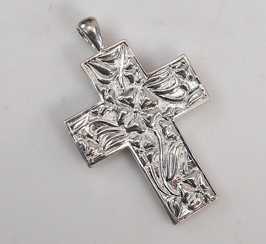 Chateau D'Argent Sterling Silver Serenity Floral Cross Pendant