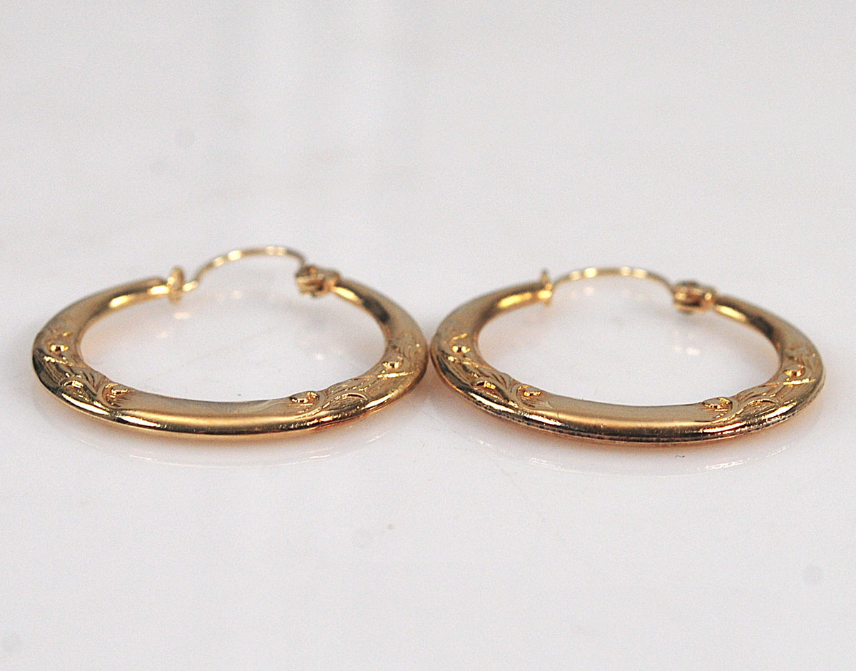 Vintage 14K Gold Floral Hoop Earrings