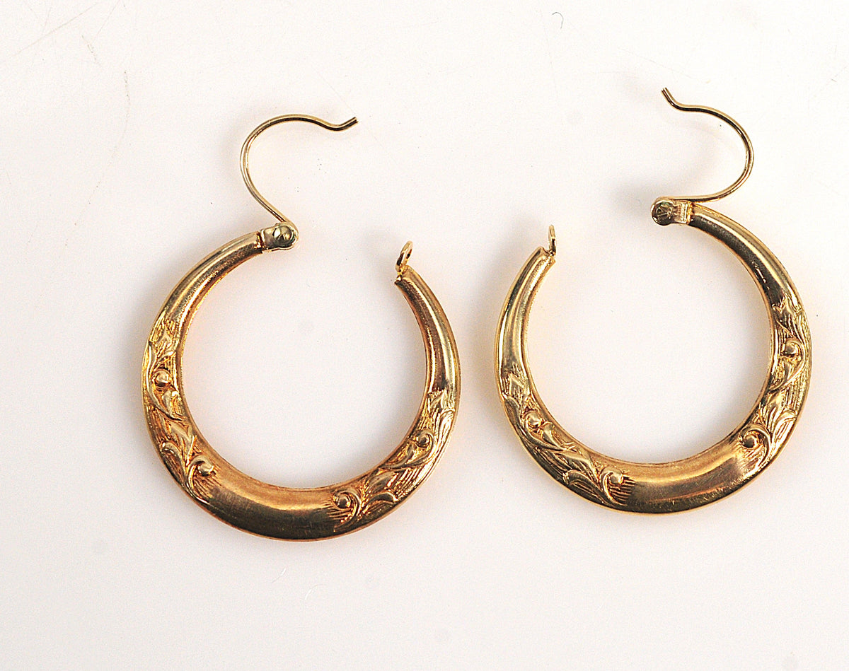 Vintage 14K Gold Floral Hoop Earrings
