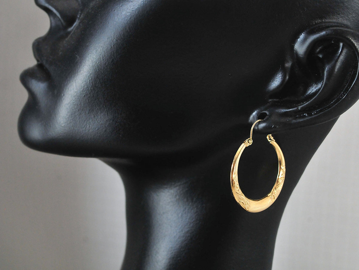 Vintage 14K Gold Floral Hoop Earrings