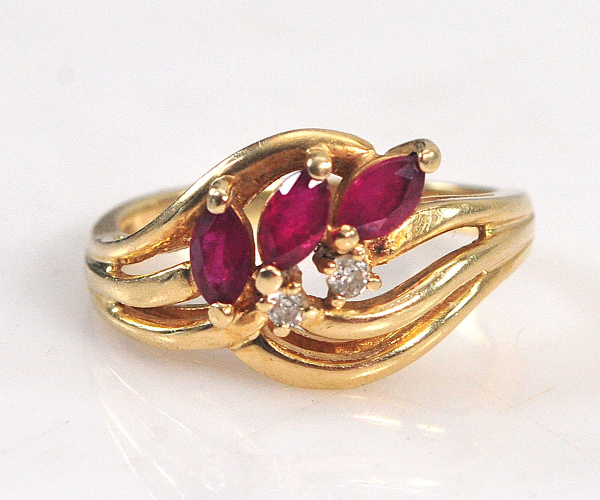 14K Gold Ruby Diamond Ring