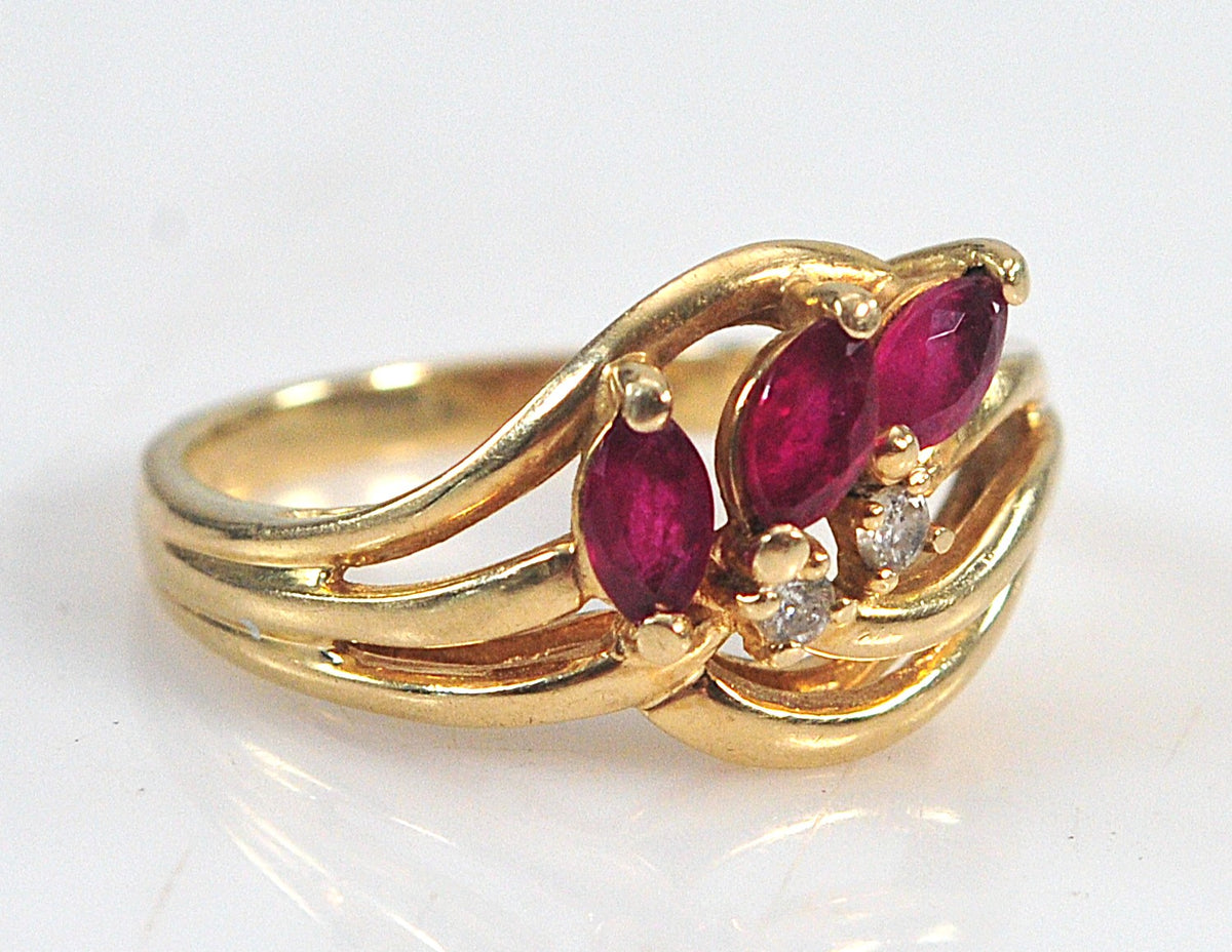 14K Gold Ruby Diamond Ring
