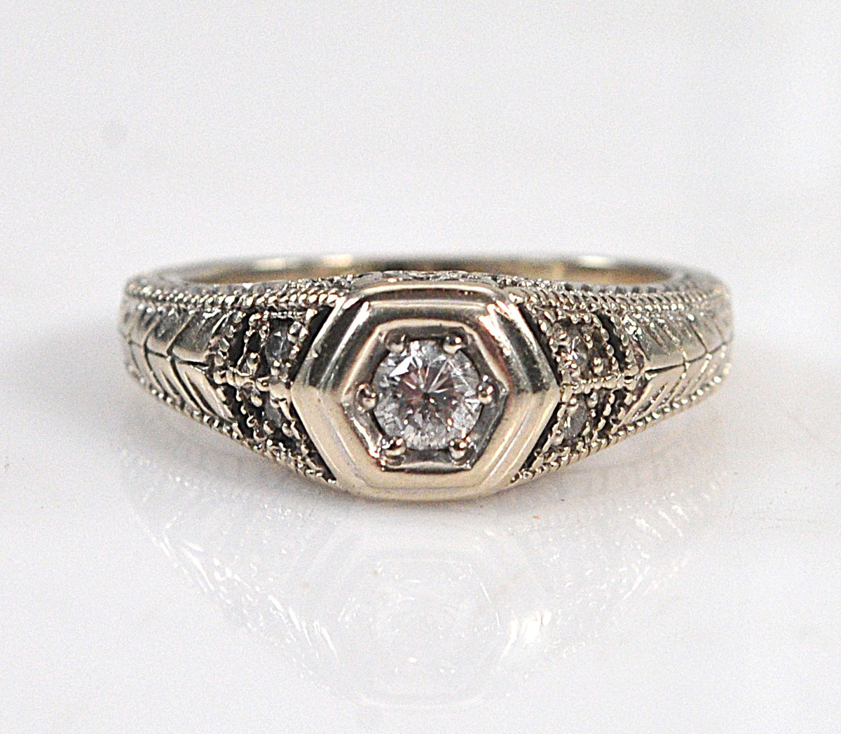 14K Gold Art Deco Style Diamond Ring
