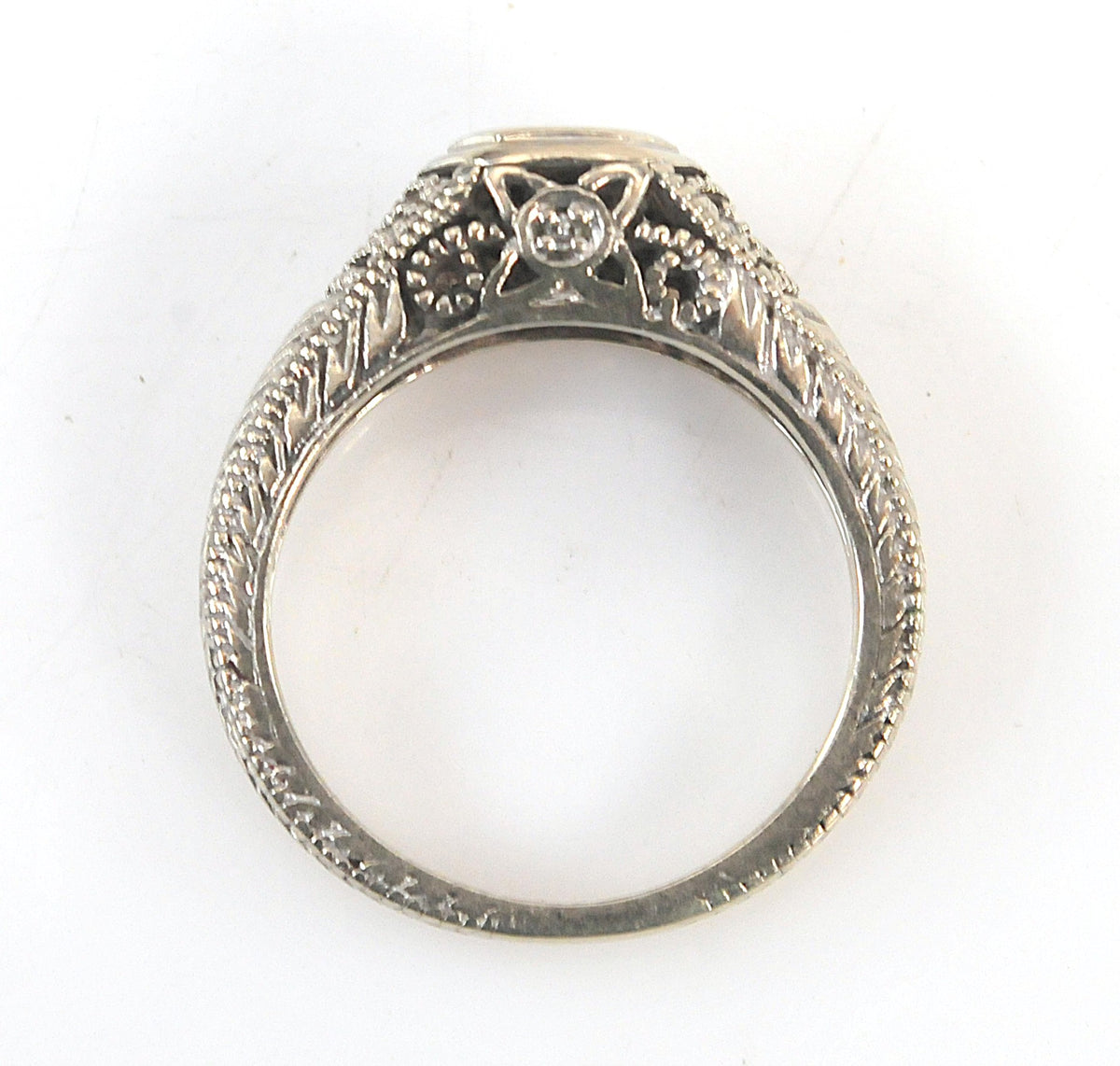 14K Gold Art Deco Style Diamond Ring