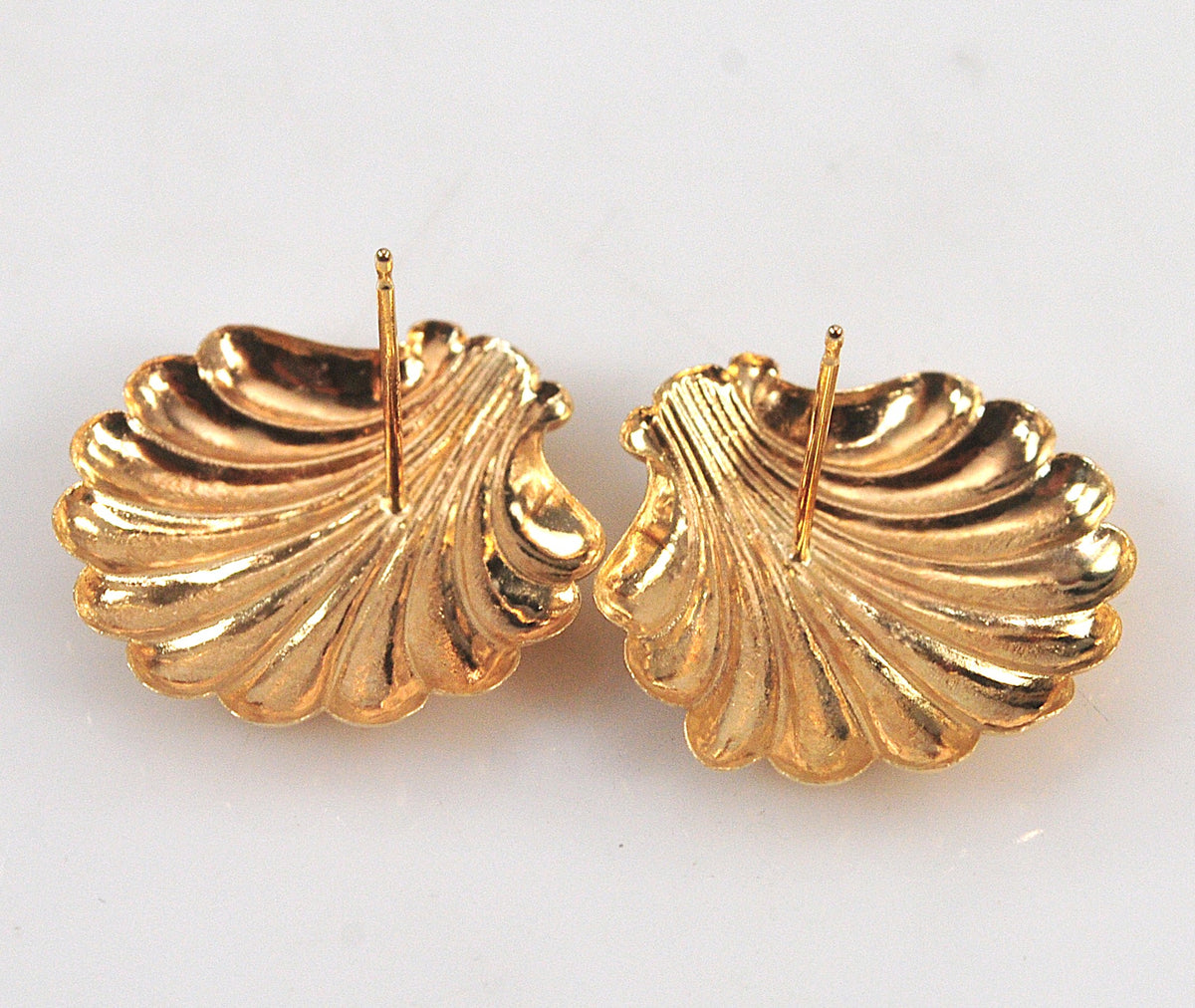 Jacmel Mauritius 14K Gold Seashell Stud Earrings