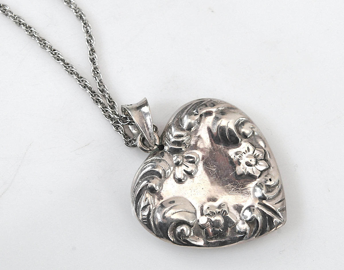 Vintage Sterling Silver Floral Puffed Heart Pendant Necklace