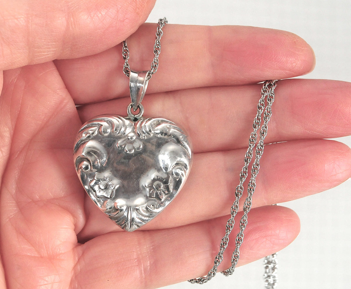 Vintage Sterling Silver Floral Puffed Heart Pendant Necklace