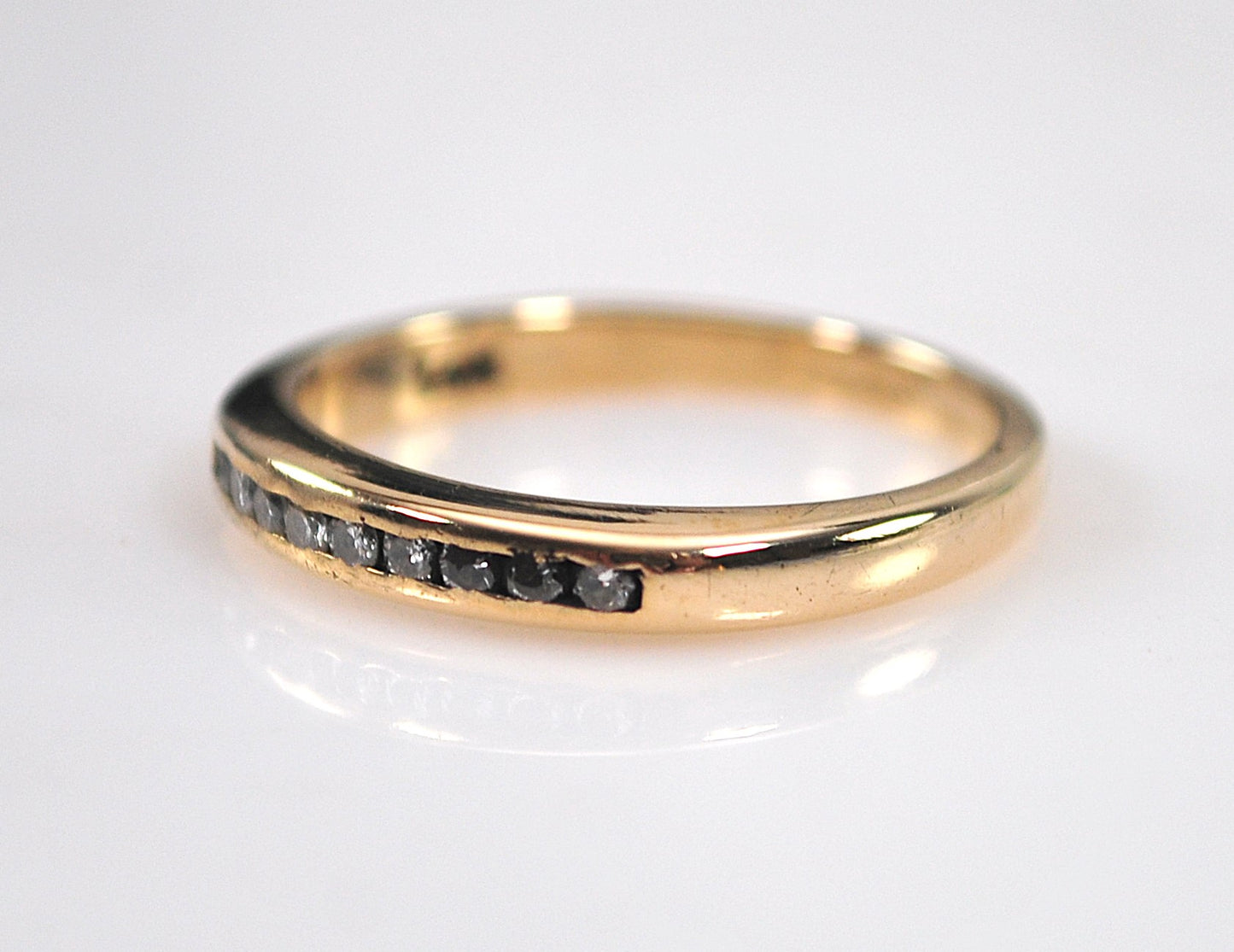Vintage 14K Gold Diamond Band Ring