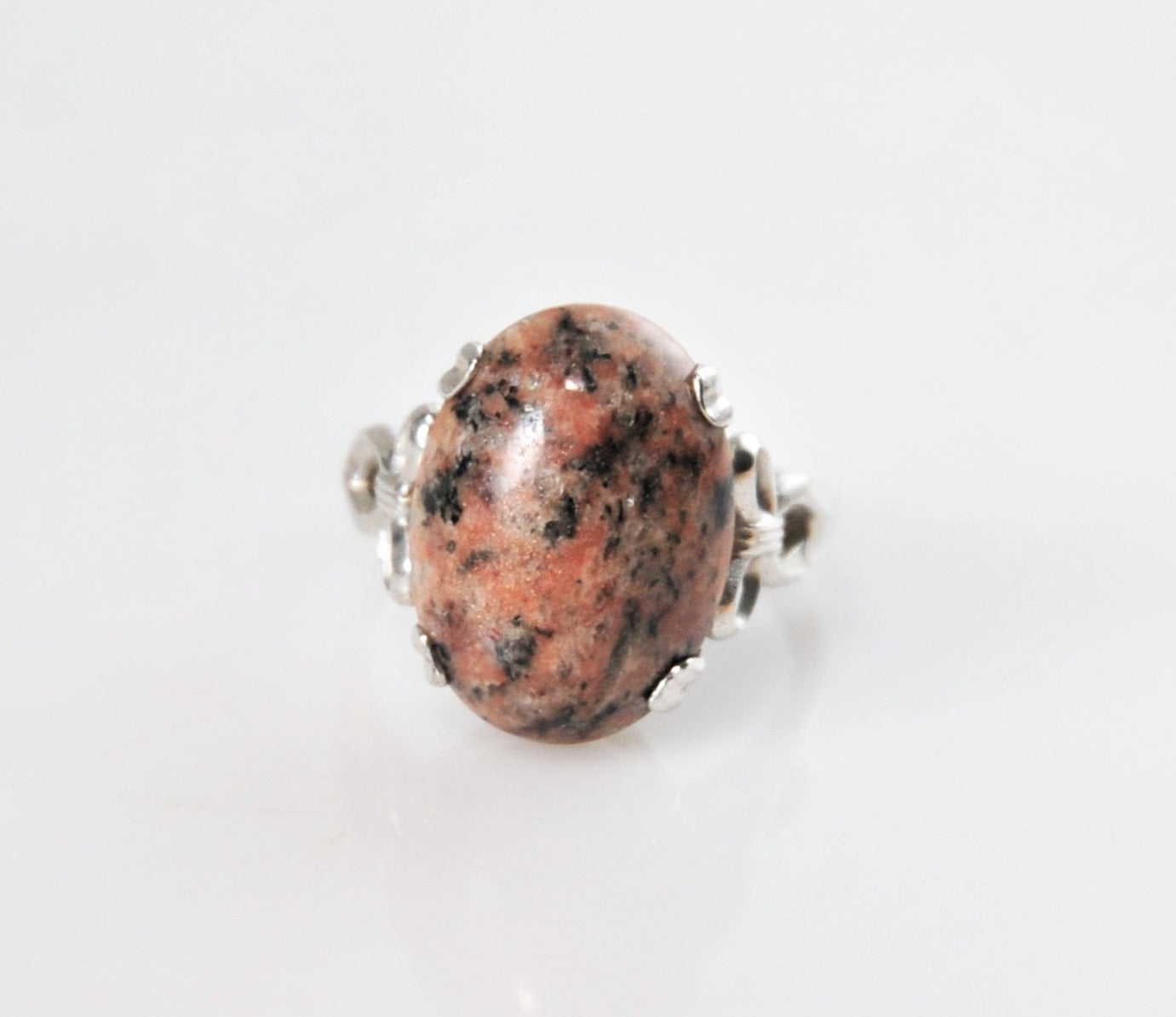 Vintage Sterling Silver Rhodonite Ring Size 8 - silvervintagejewelry