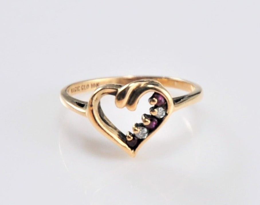 Vintage Magic Glo 10K Gold Ruby Diamond Heart Ring Size 7 - silvervintagejewelry