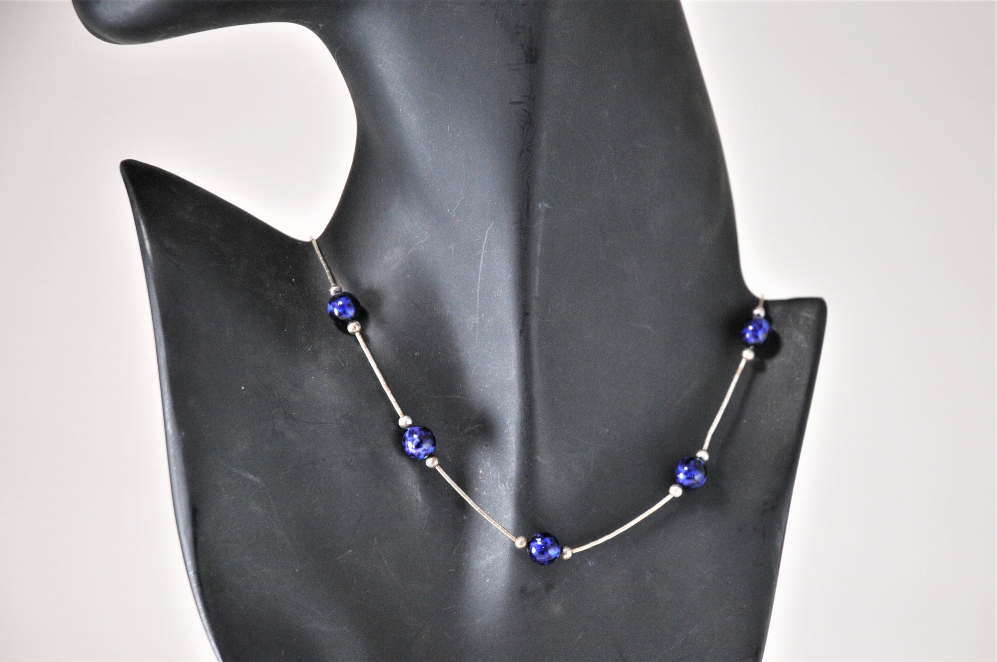 Southwestern Sterling Liquid Silver Sodalite Bead Choker Necklace - silvervintagejewelry