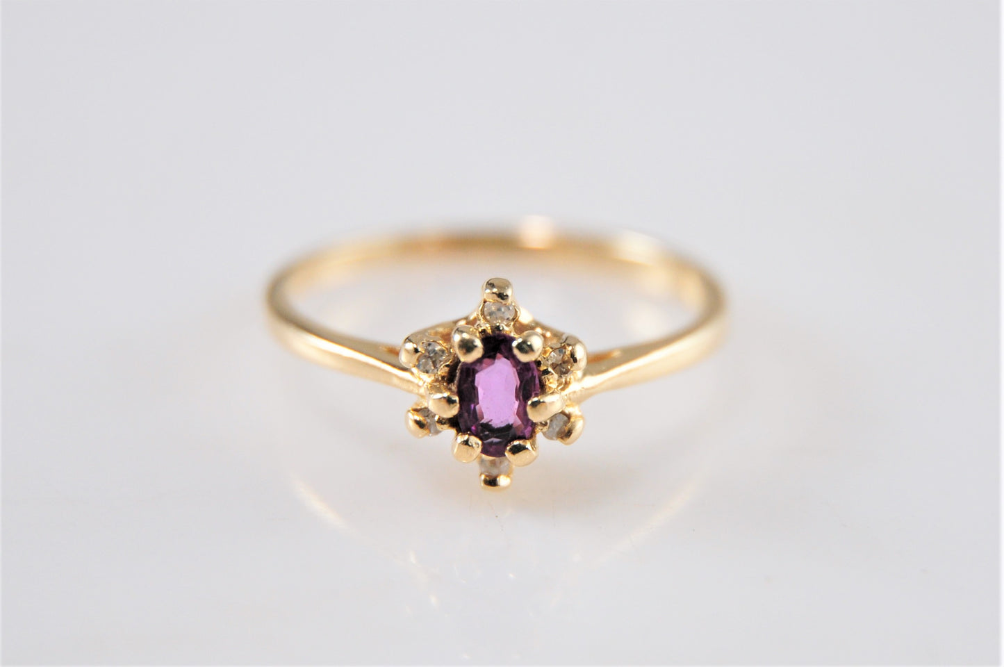 Vintage 14K Gold Amethyst and Diamond Accent Ring Size 6 - silvervintagejewelry