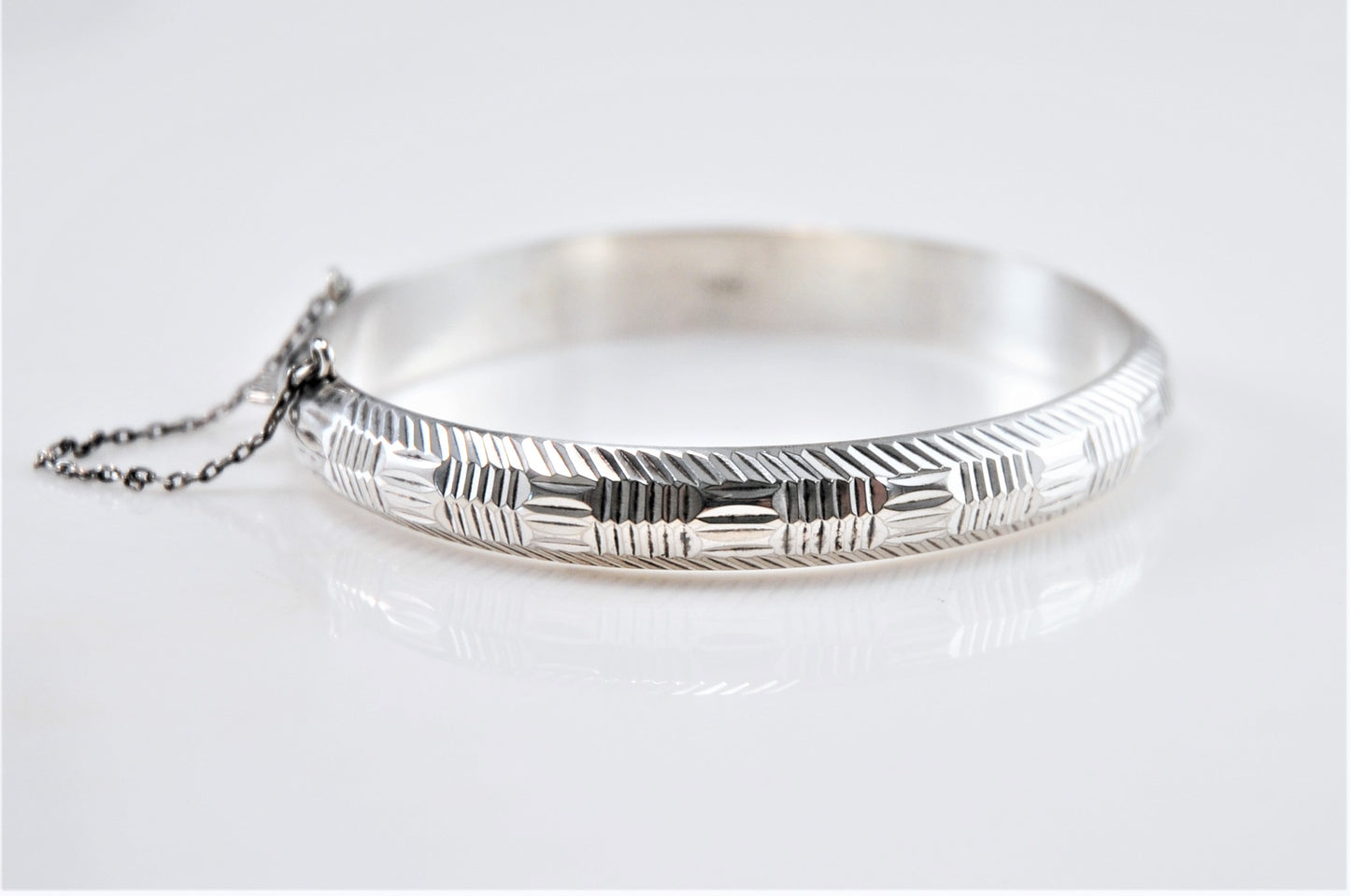 Vintage Sterling Silver Geometric Hollow Hinged Bangle Bracelet - silvervintagejewelry