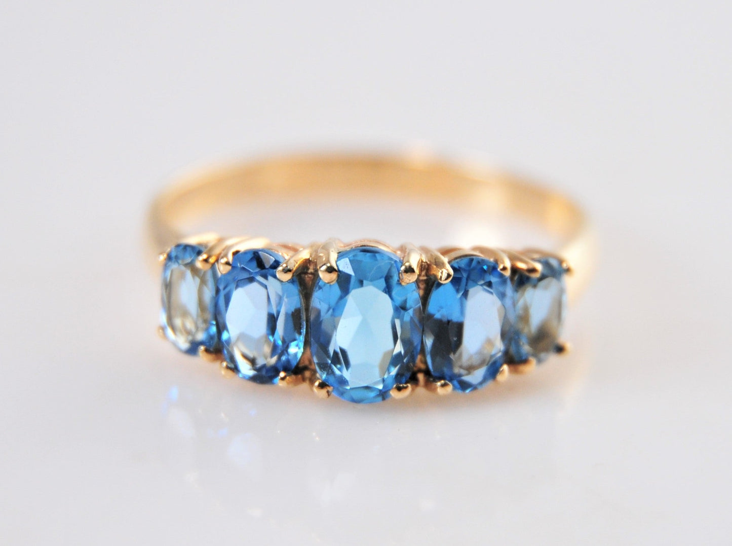 Town & Country 14K Yellow Gold Blue Topaz Diamond Ring Size 9 1/4