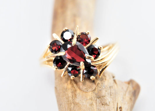 14K Gold Garnet Cluster Ring Size 6 3/4