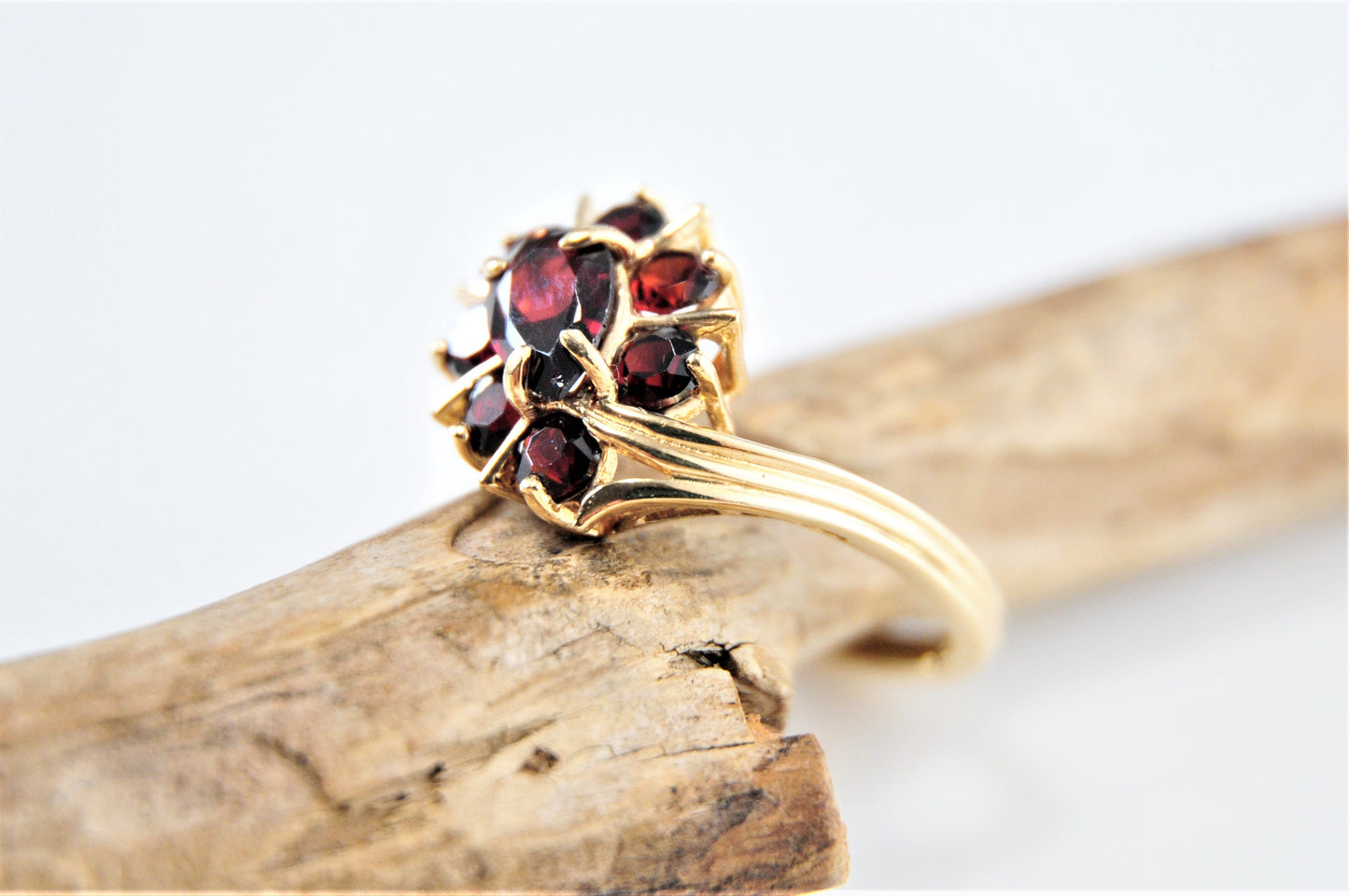 14K Gold Garnet Cluster Ring Size 6 3/4