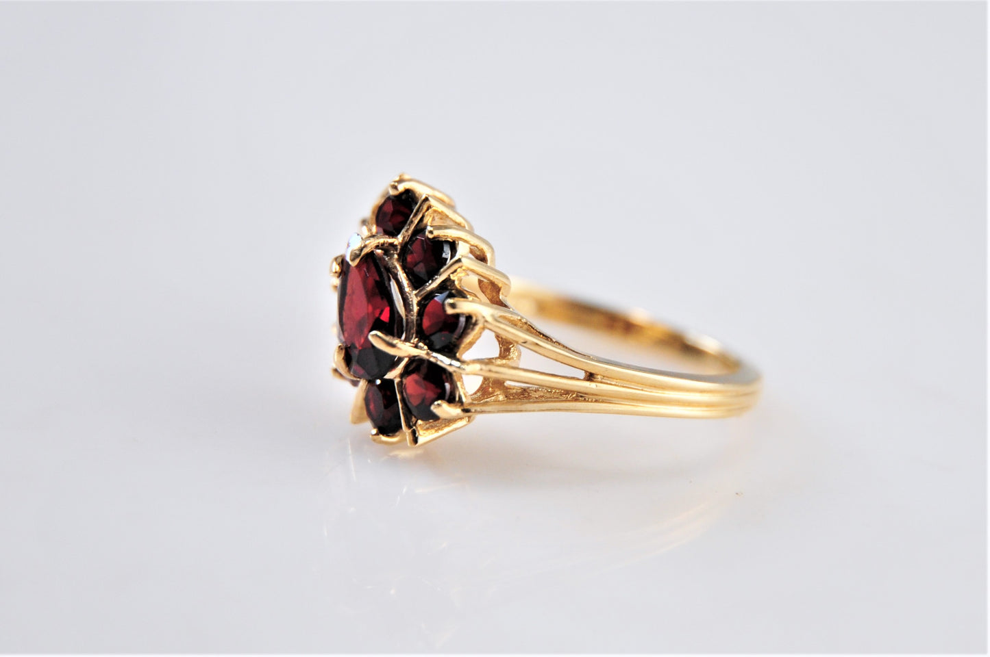 14K Gold Garnet Cluster Ring Size 6 3/4