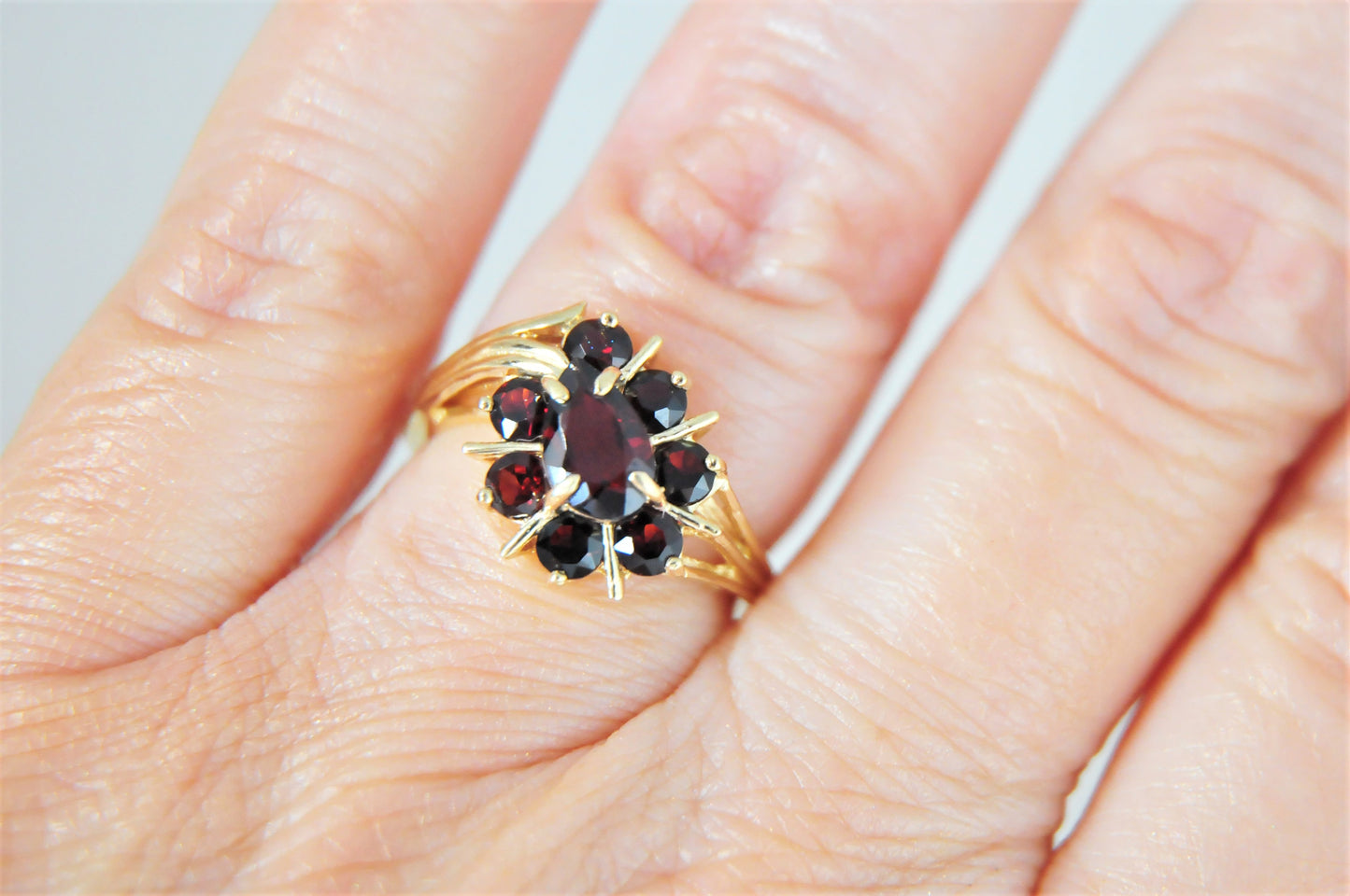 14K Gold Garnet Cluster Ring Size 6 3/4