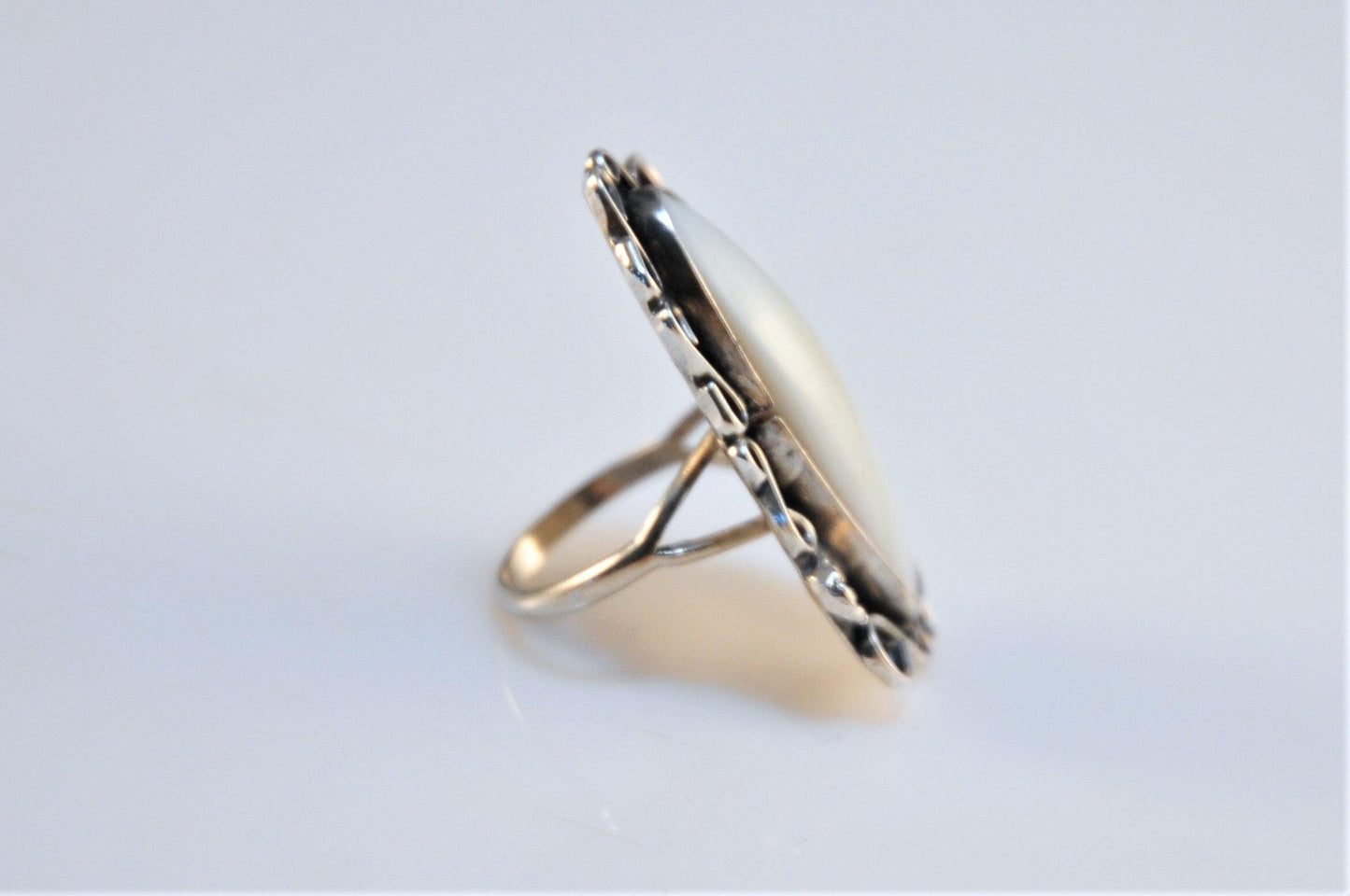 1 1/2 Inch Long Native American Sterling Silver Mother of Pearl Ring Size 5 1/4 - silvervintagejewelry