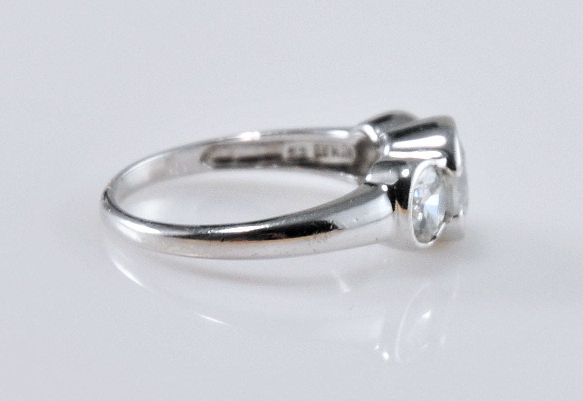 Multi-Stone CZ Sterling Silver Cocktail Ring Size 10 - silvervintagejewelry